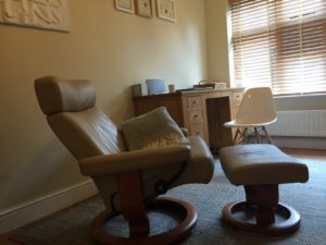 Hypnotherapy room 600KB